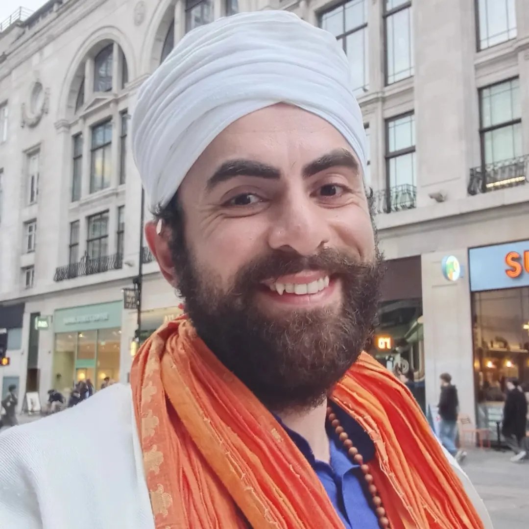 Kaan Singh, founder of Sprinkle of Happiness